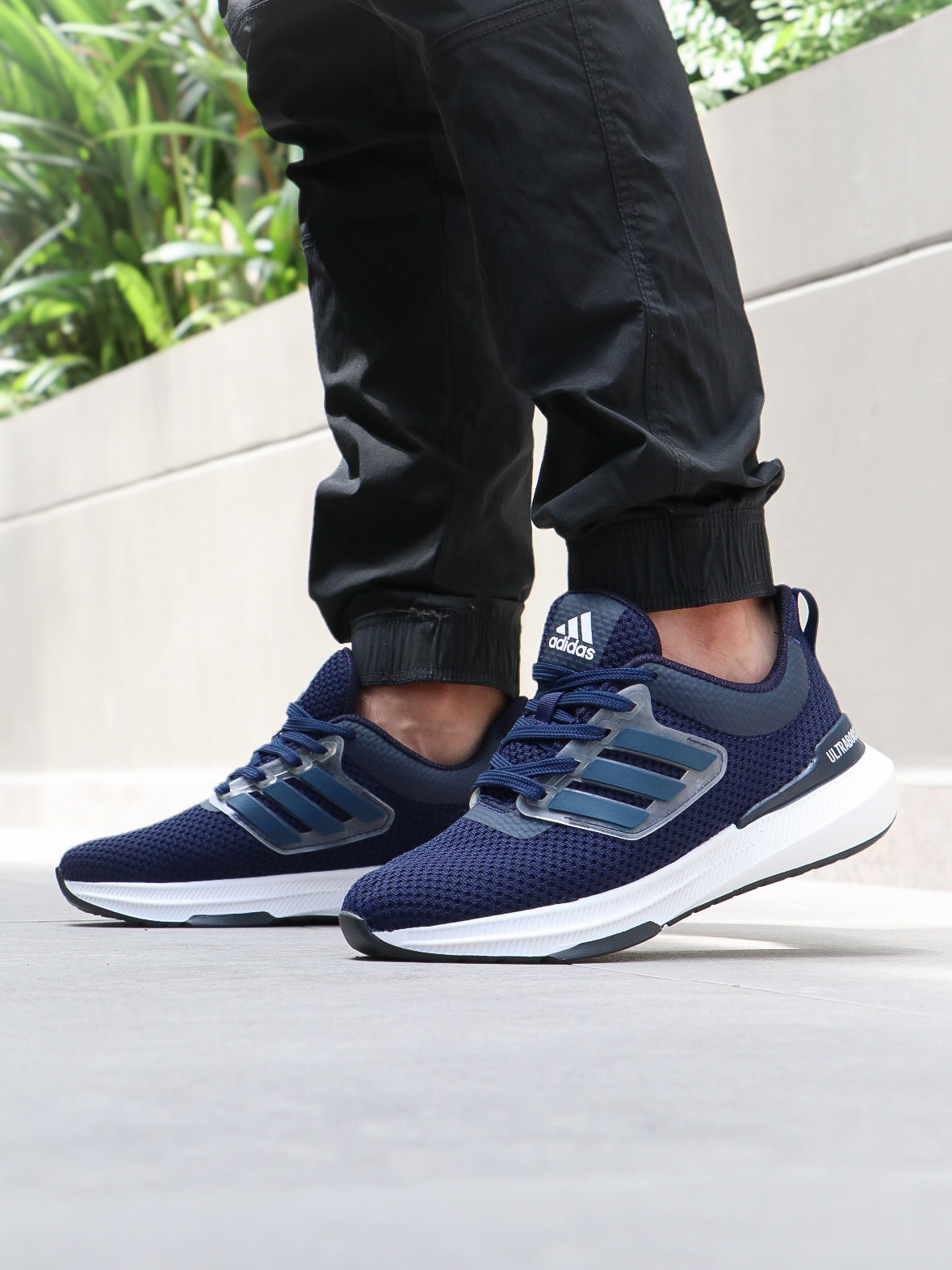 ADIDAS ULTRABOOS 716